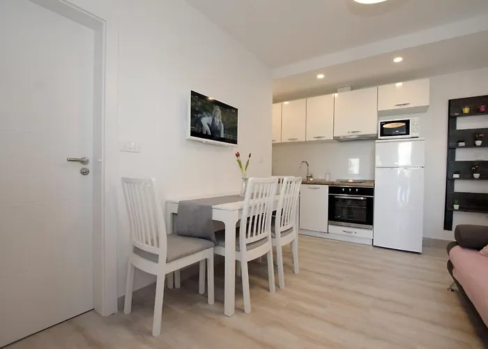 公寓 By The Sea Kozino, Zadar - 5803